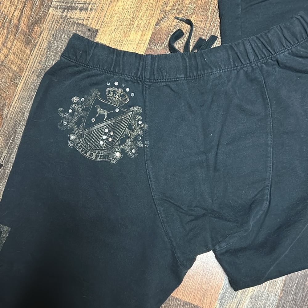 Sweats - Picture 4 of 5